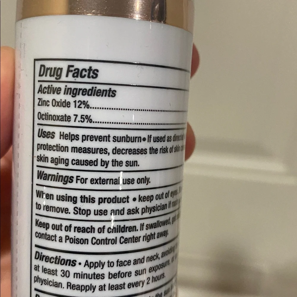 New and sealed DRMTLGY Universal Tinted Moisturizer SPF 46 - Picture 8 of 10